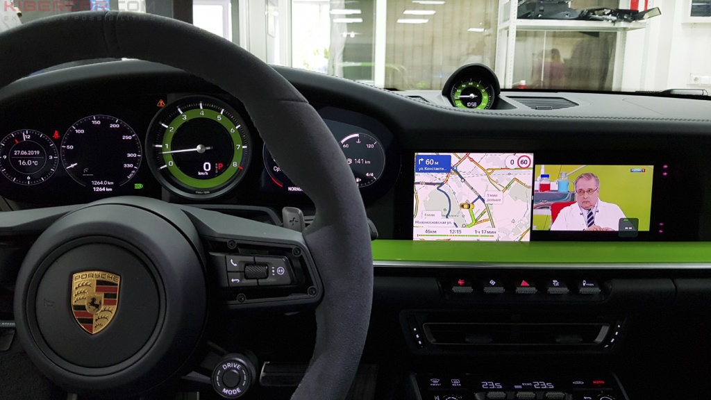 Porsche 911 Carrera 4S Мультимедийный навигационный блок AirTouch Performance Android 8 Два окна