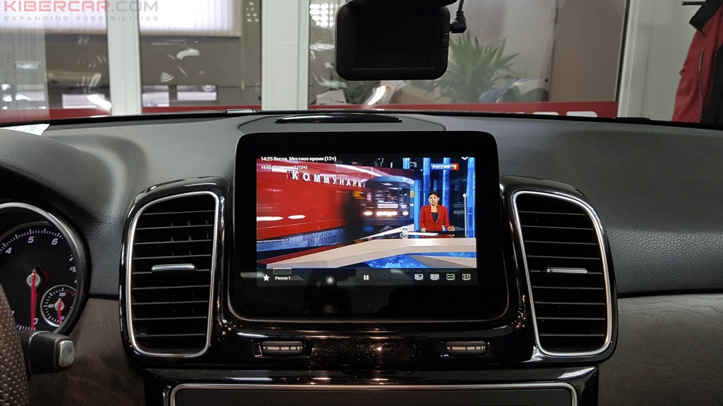 Мультимедийный навигационный блок AirTouch Performance 8 на Mercedes Benz GLE 300 TV