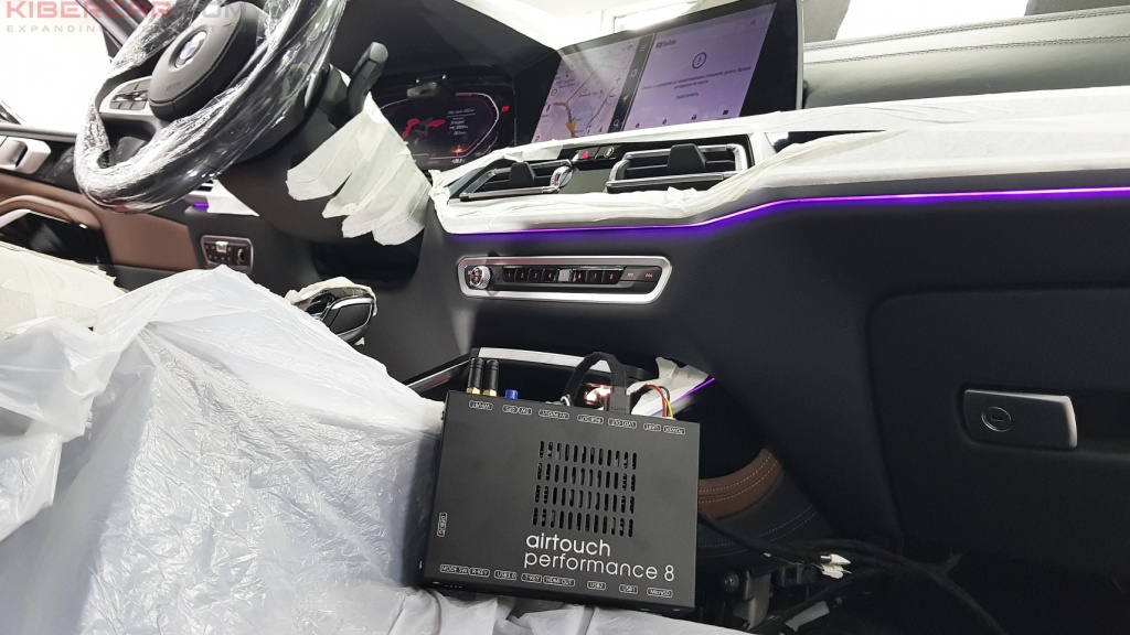 BMW X7 Мультимедийный навигационный блок AirTouch Performance Android 8 установка