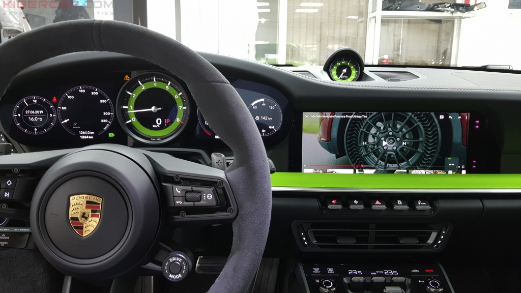 Porsche 911 Carrera 4S Мультимедийный навигационный блок AirTouch Performance Android 8 YouTube