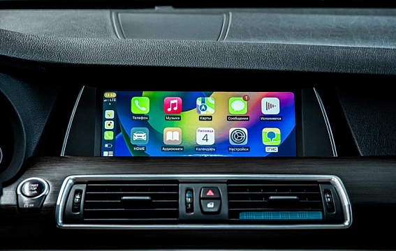 Подключение функции Apple CarPlay и Android Auto