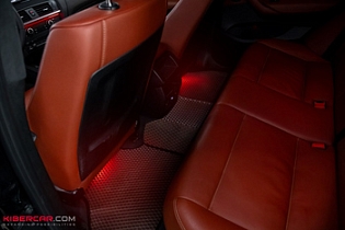 BMW X3: амбиентная подсветка