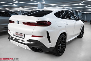 BMW X6: оклейка кузова матовой антигравийной пленкой