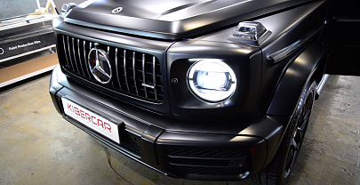 Mercedes-Benz G-Класс: обновление внешнего вида, доводчики на дверь и шумоизоляция
