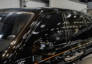 Rolls-Royce Cullinan: электротонировка стекол