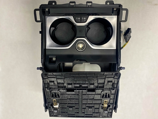 Термоподстаканник для BMW X5 G05 (44A)