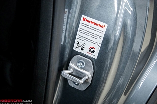 Mercedes-Benz GLC: установка дверных доводчиков